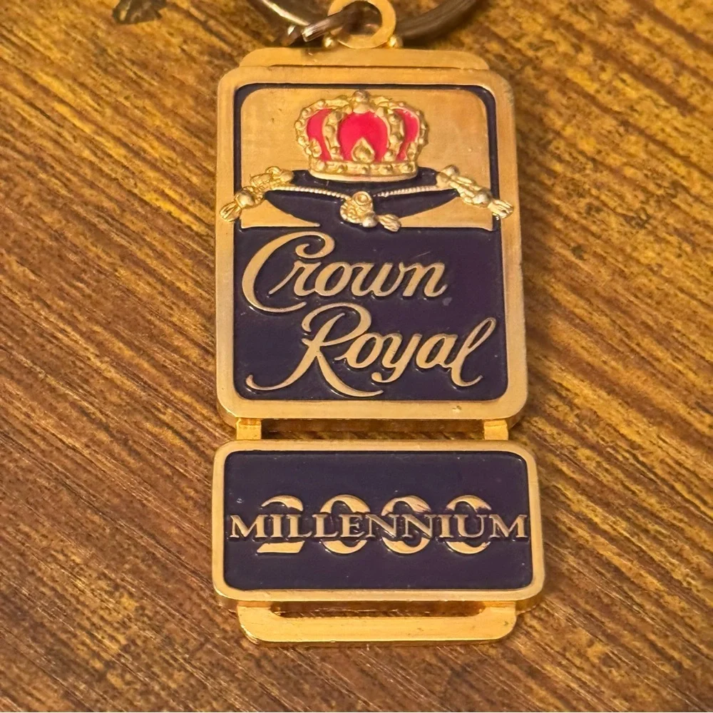 Crown Royal 2000‎ Millennium Promo Keychain Gold Tone Enamel Rare Vintage Bar